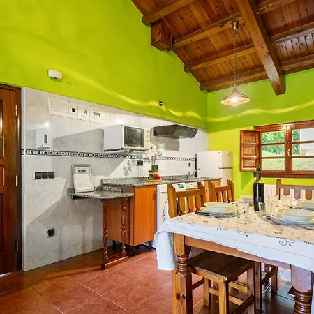 Venkovský dům Socastillo B Bárzana